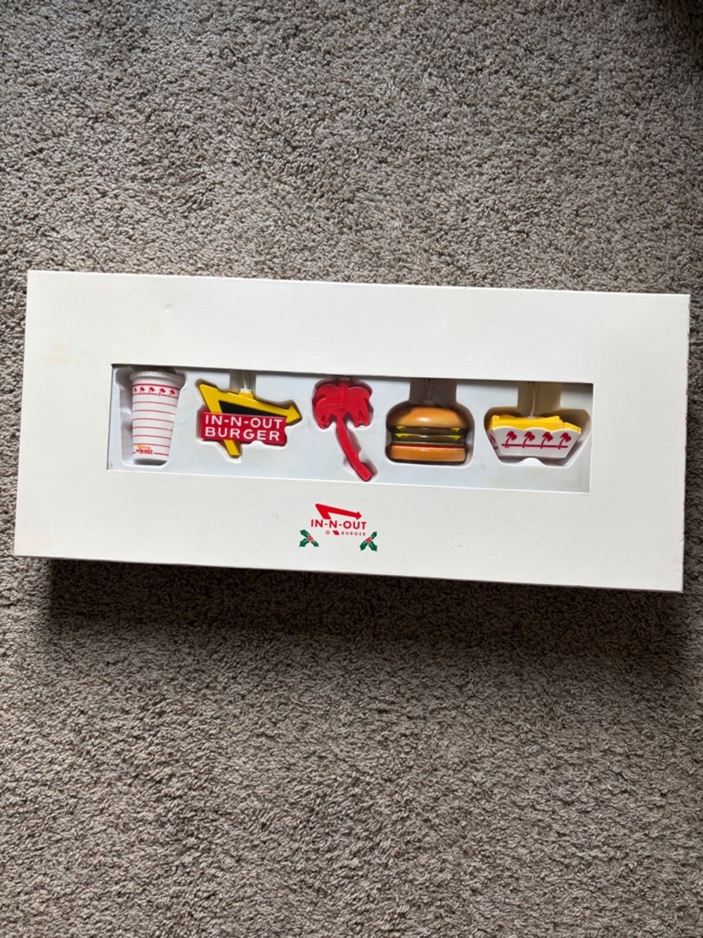 In-N-Out Burger Icon 15 Light set brand new in box with night light plug as well